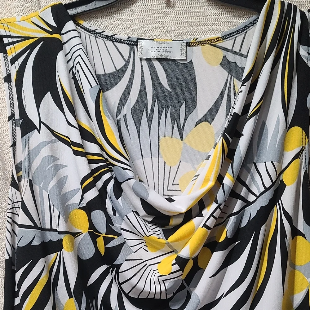 Stylish Women's Sleeveless Cowl Neck Top - Black, Yellow, Gray - Picture 4 of 4